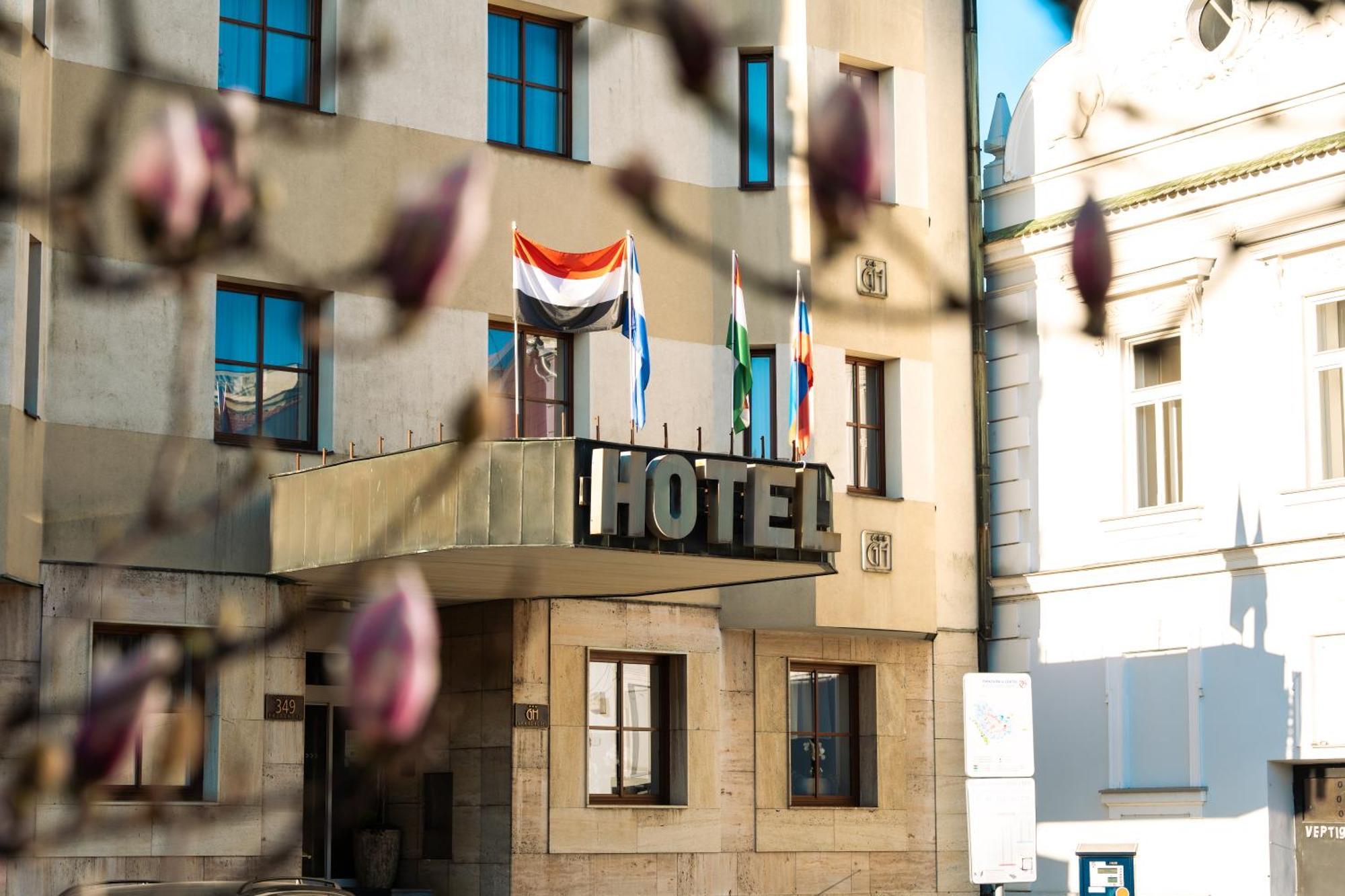 Hotel Grand Uherske Hradiste Exterior photo